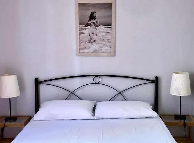 Διαμέρισμα Mina 4 *